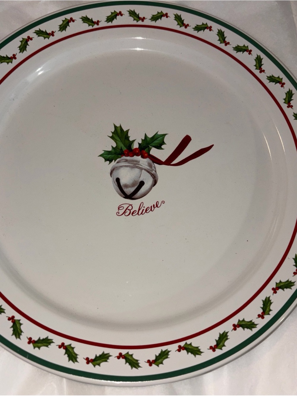HALLMARK Holiday 'Believe'  THE POLAR EXPRESS Holly Bell Dinner Plate BRAND NEW!